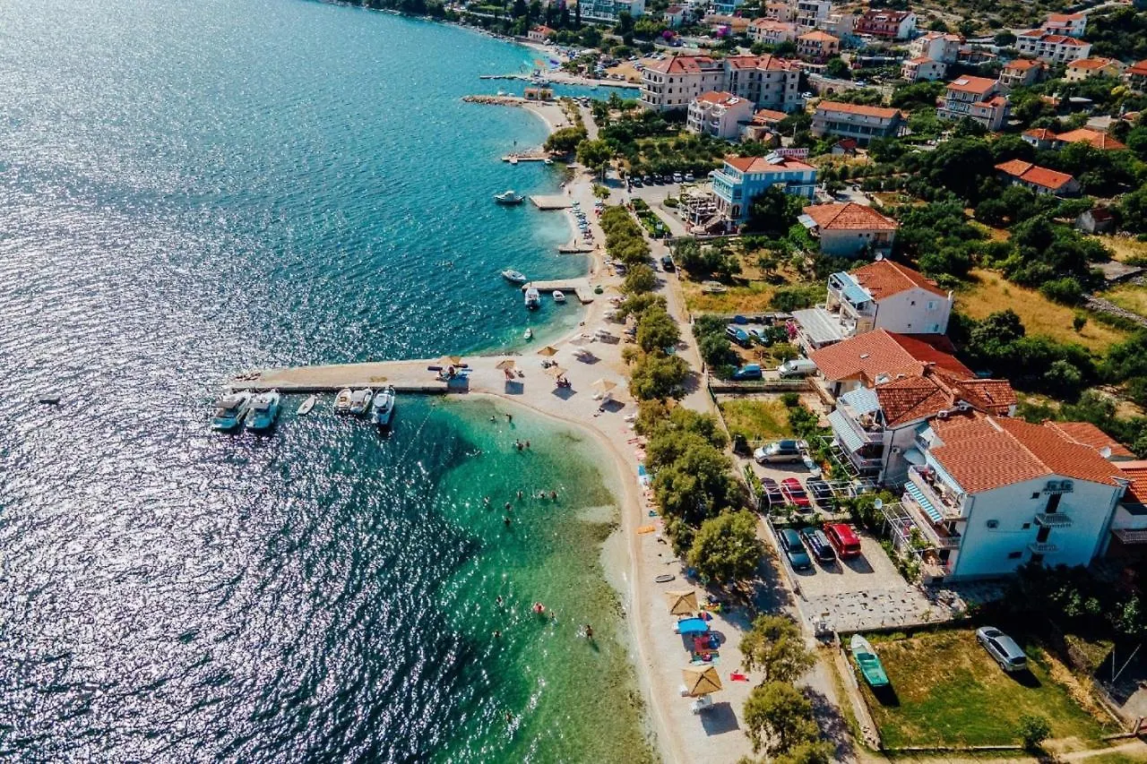 *** Guest house Seaside Apartments Seget Vranjica Croatia