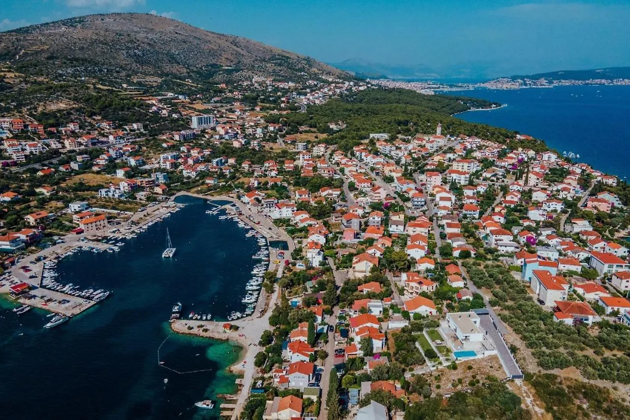 Seaside Apartments Seget Vranjica