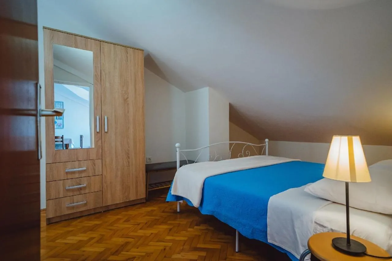 *** Guest house Seaside Apartments Seget Vranjica Croatia