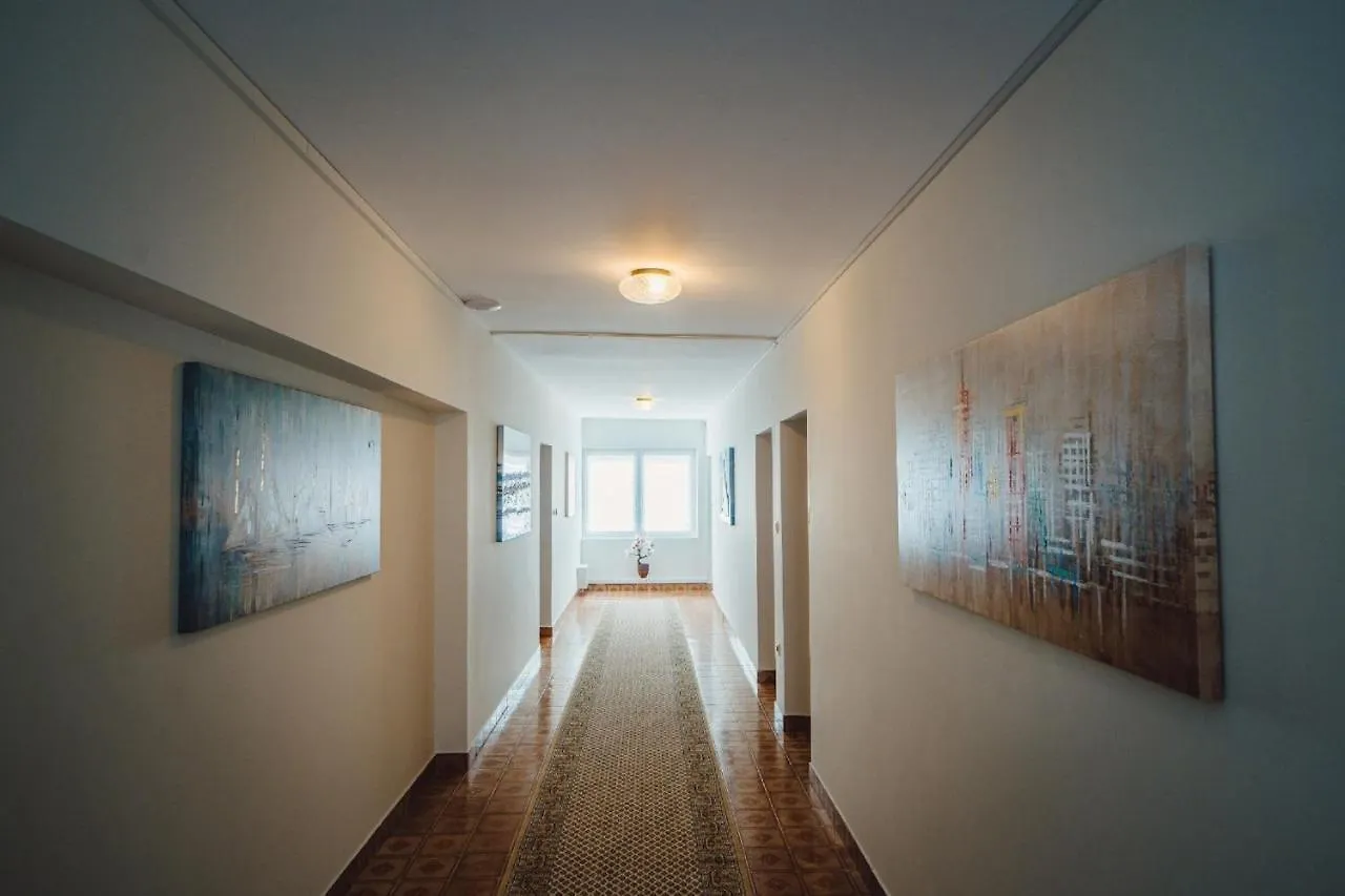 Seaside Apartments Seget Vranjica Guest house