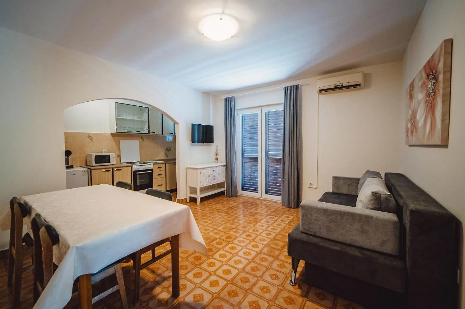 Guest house Seaside Apartments Seget Vranjica